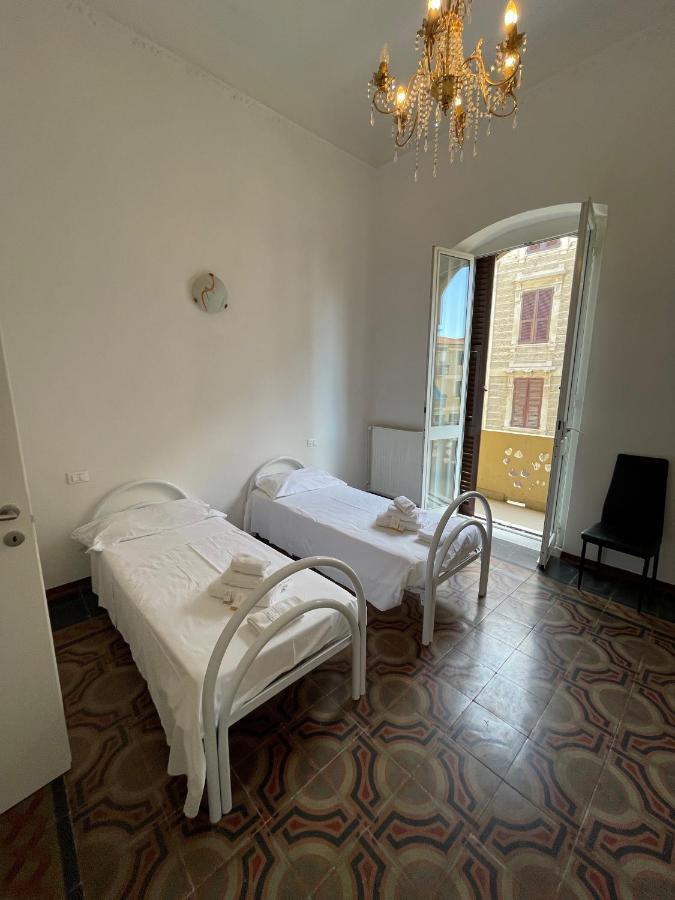 Cavour 414 Hotel La Spezia Esterno foto