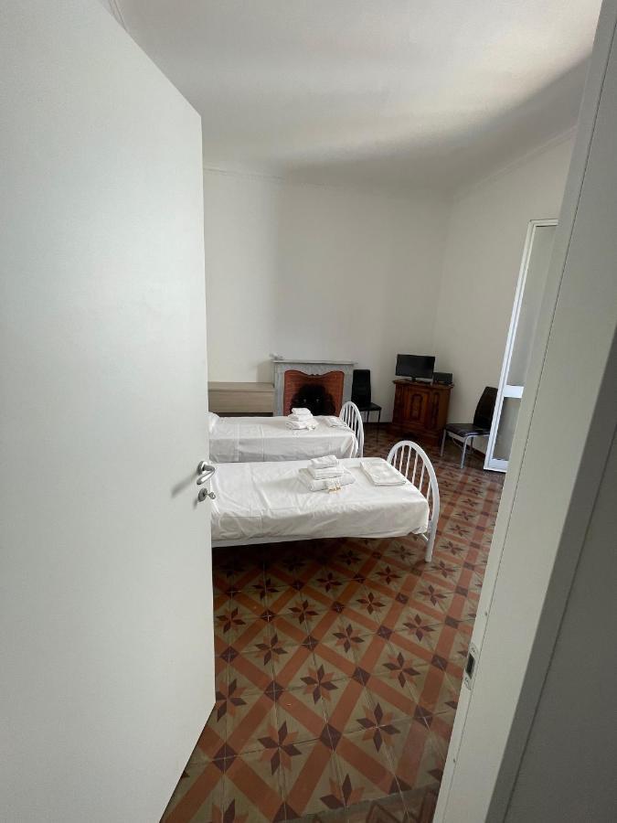 Cavour 414 Hotel La Spezia Esterno foto